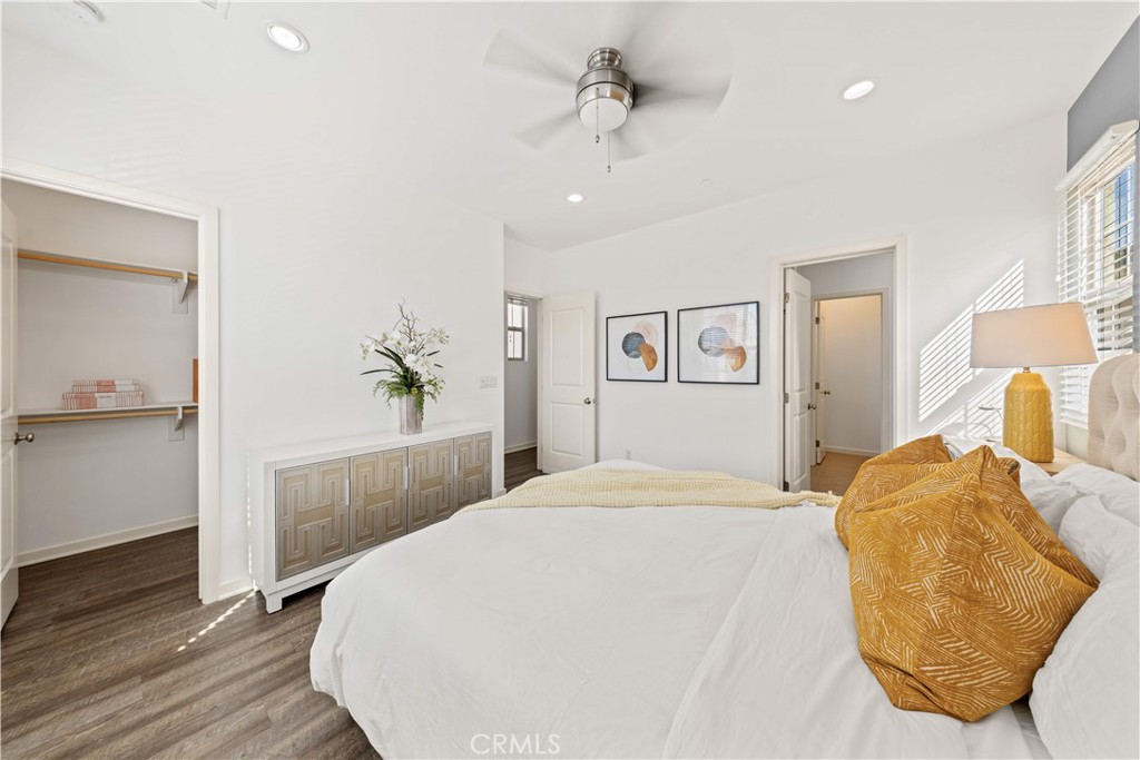 56 Bay Layrel