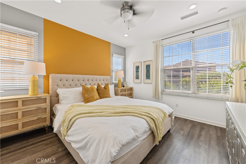 56 Bay Layrel