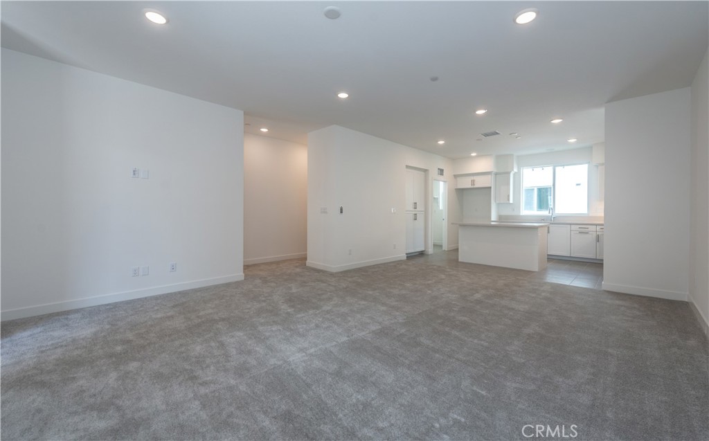 2317 W Broadway 46