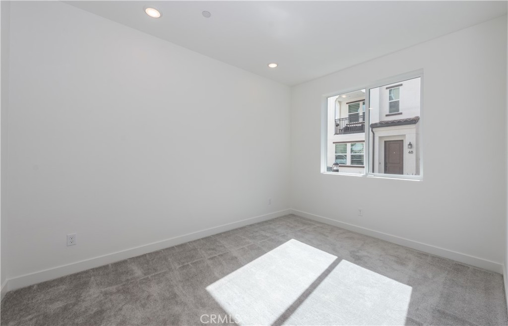 2317 W Broadway 46