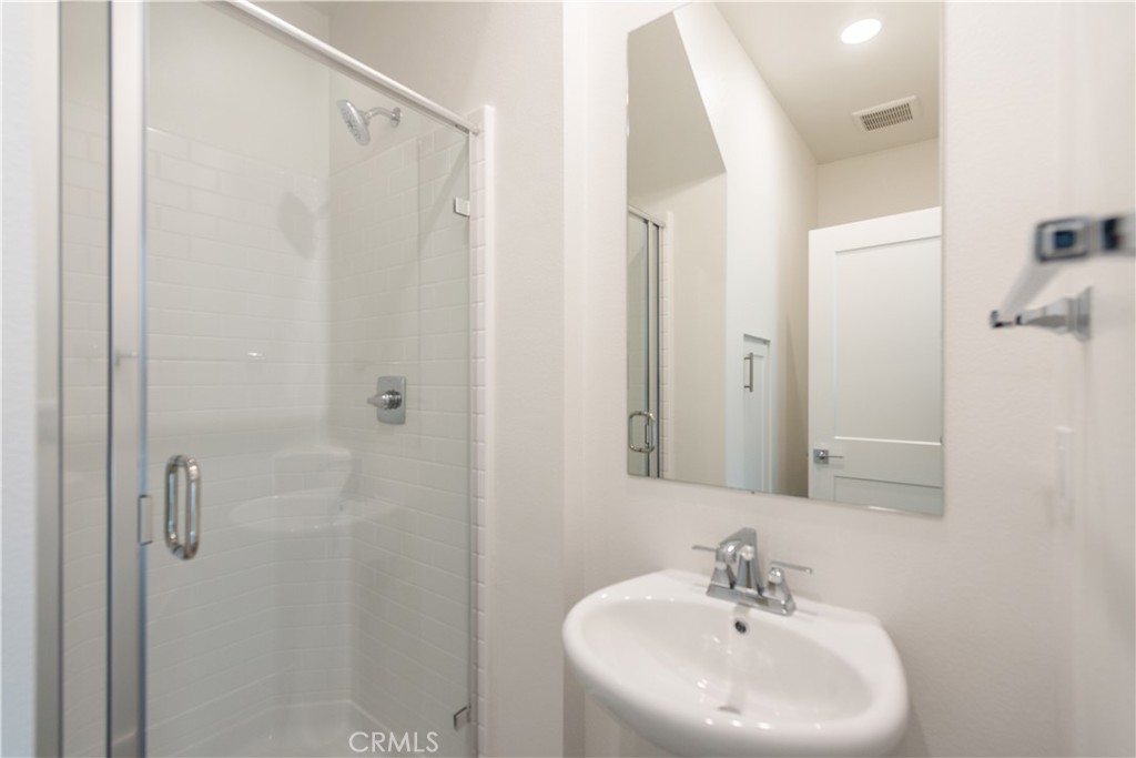 2317 W Broadway 46