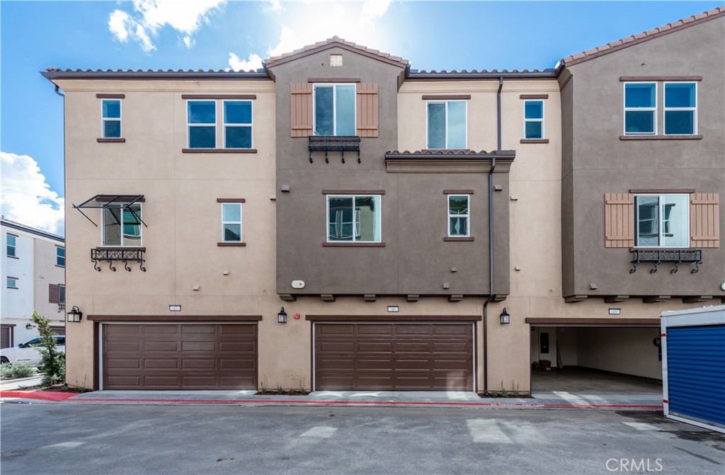 2317 W Broadway 46