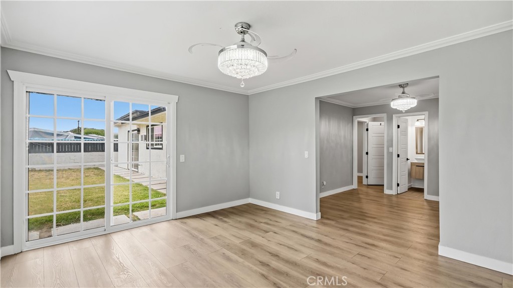 726 W Franklin
