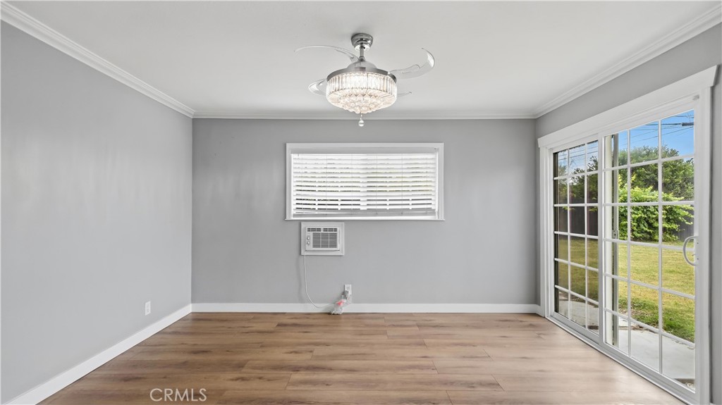 726 W Franklin