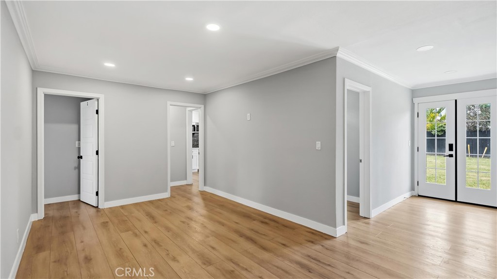 726 W Franklin