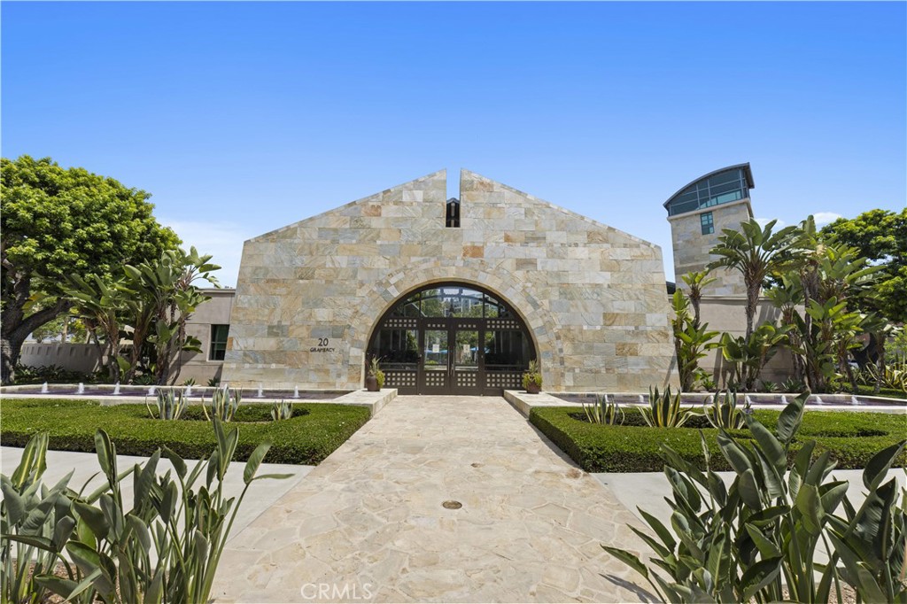 2510 Rivington