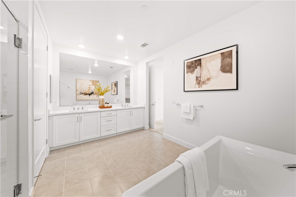 2510 Rivington