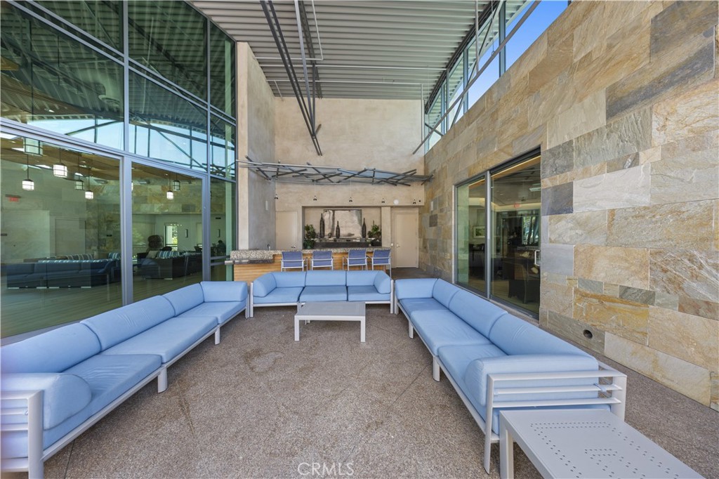2510 Rivington