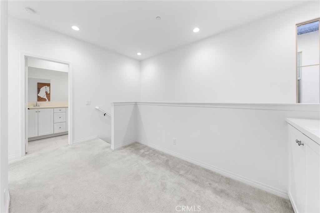 117 Henson