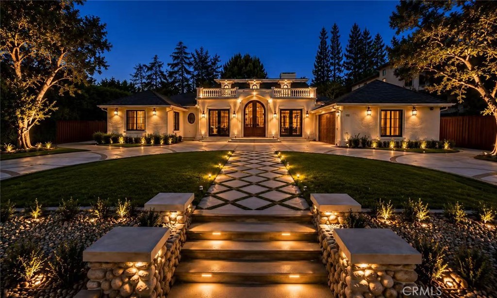 325 W Bellevue