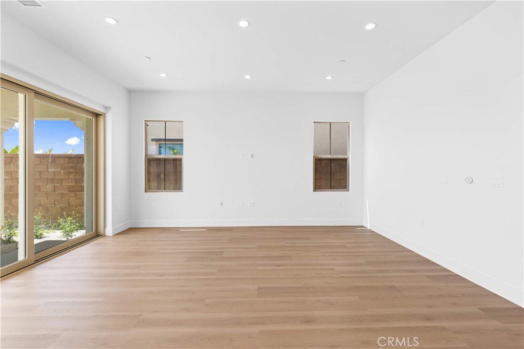 118 Sunnybank