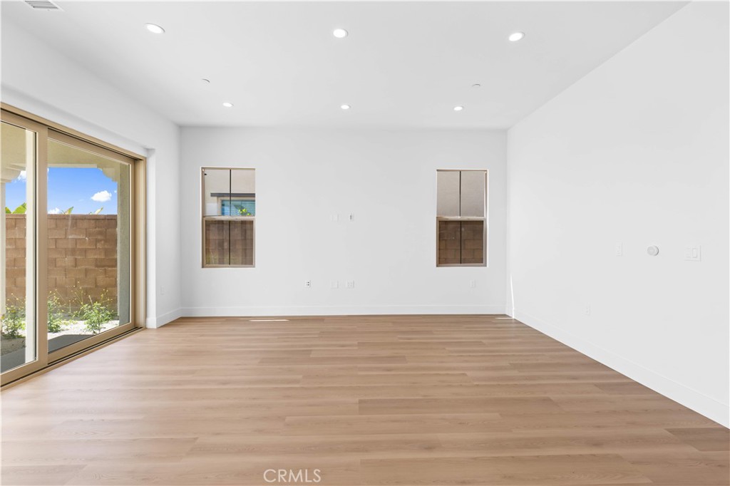 118 Sunnybank