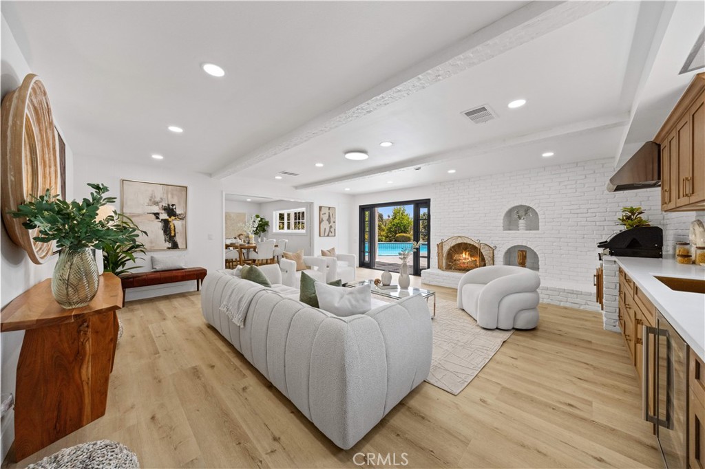 1908 Brentwood
