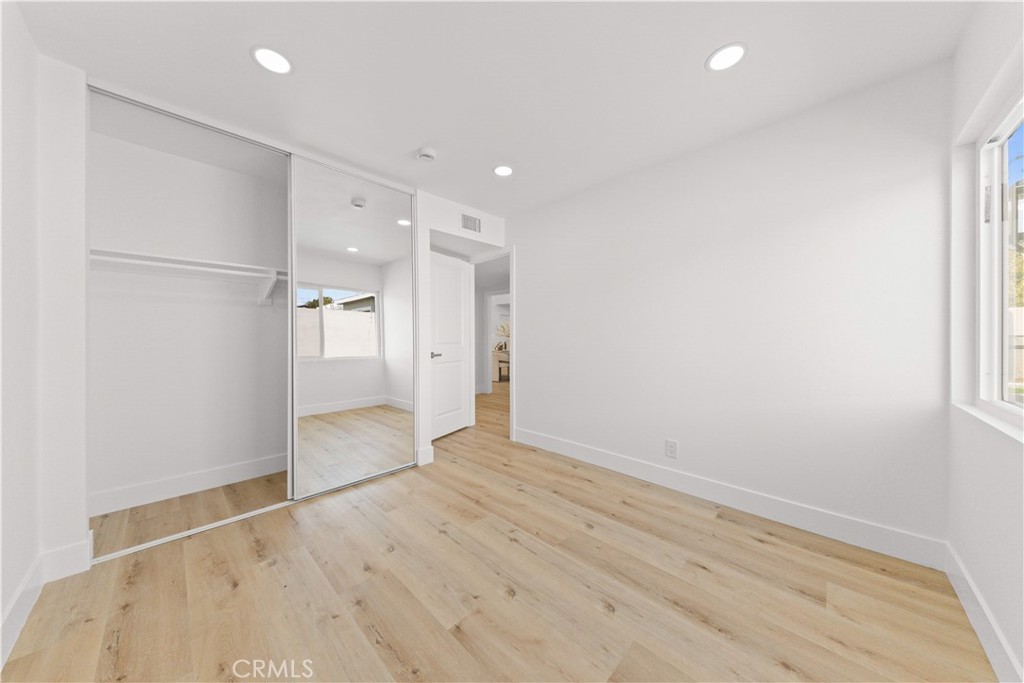 1232 Athens