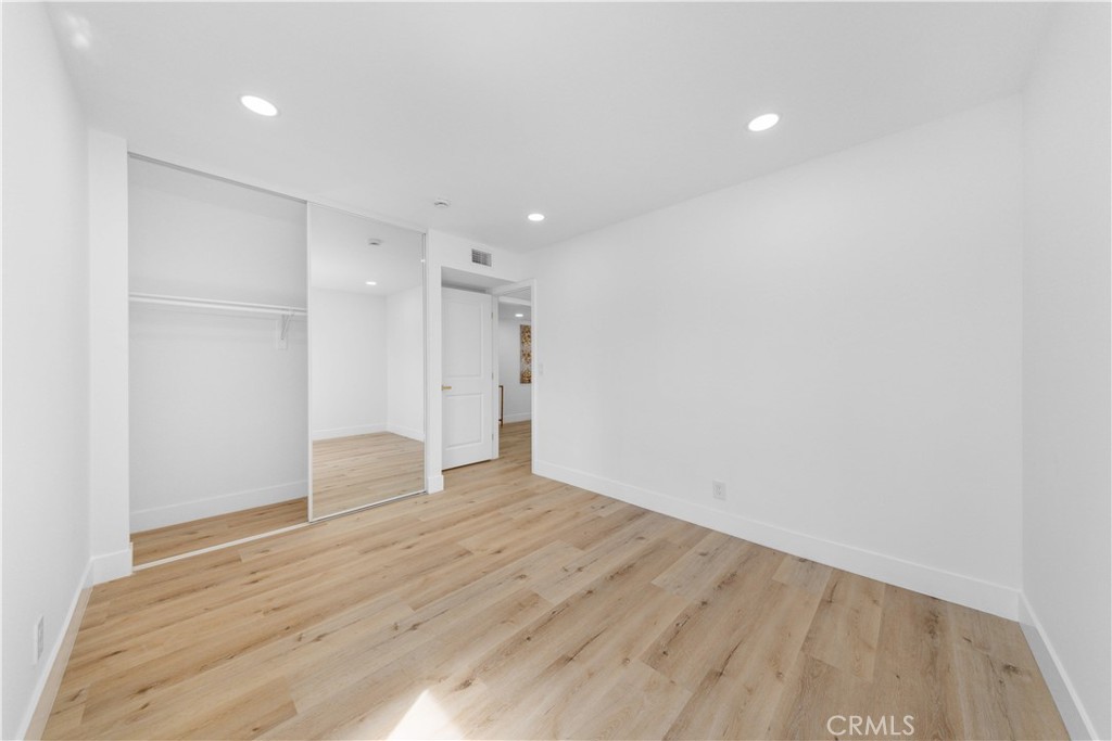 1232 Athens