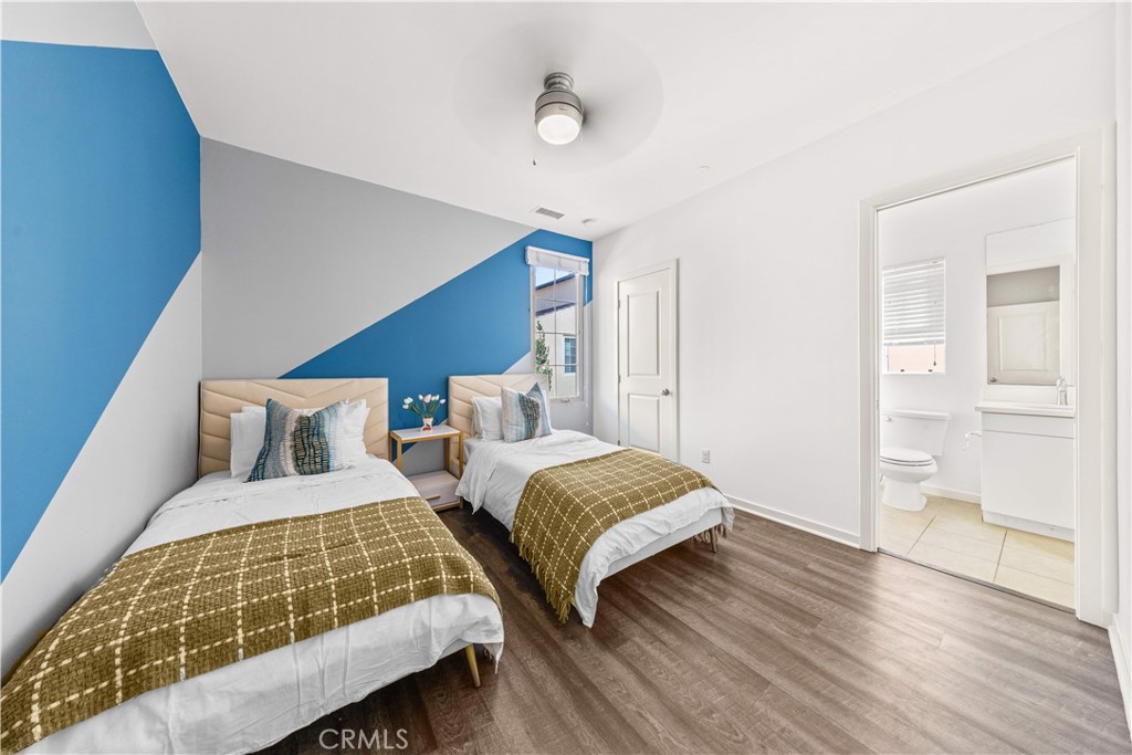 56 Bay Layrel