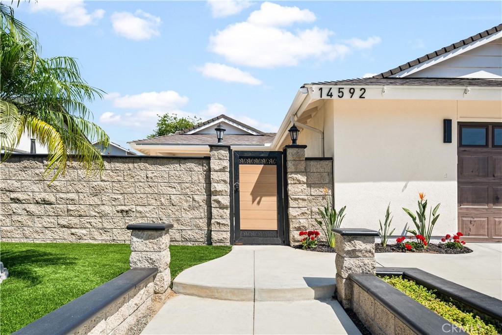 14592 Highcrest Cir.