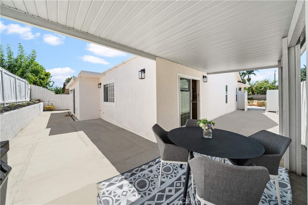 14592 Highcrest Cir.