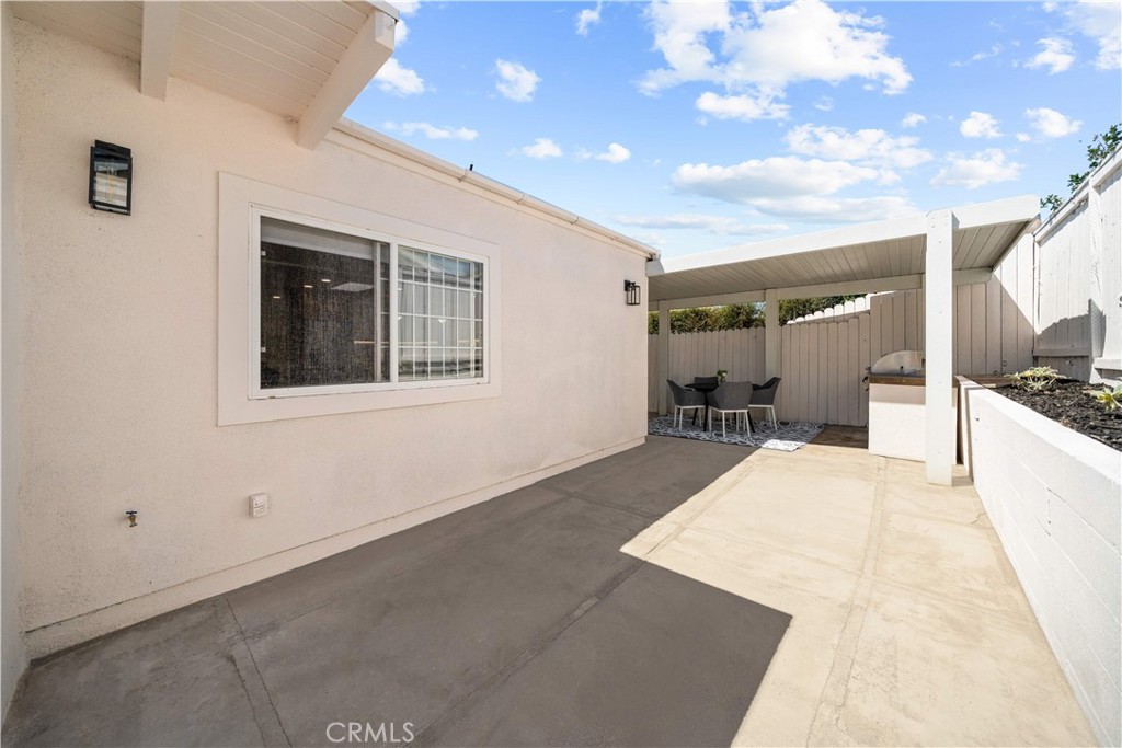 14592 Highcrest Cir.