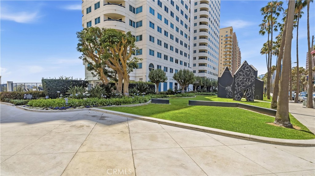 525 E Seaside Way 1105