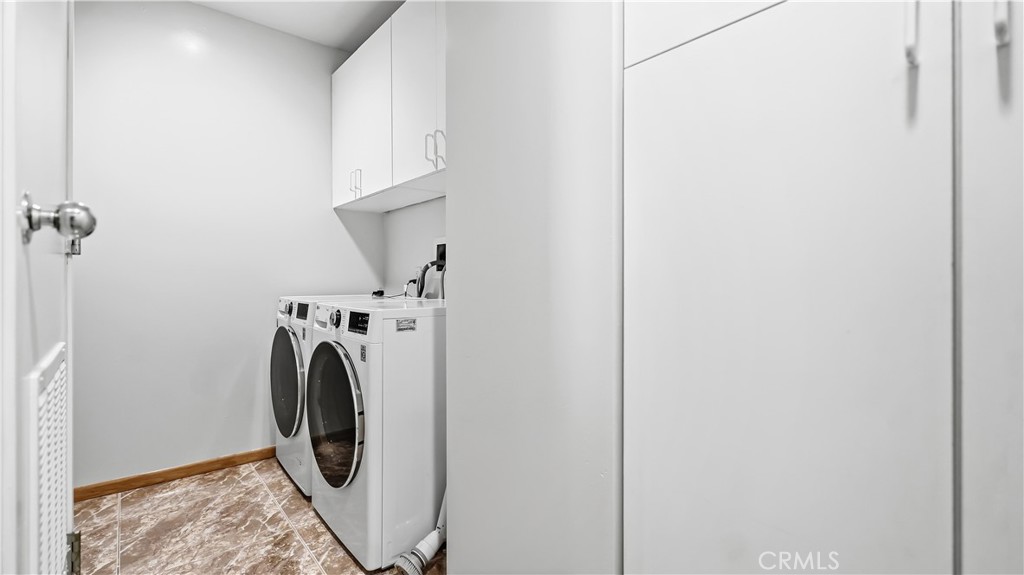 525 E Seaside Way 1105