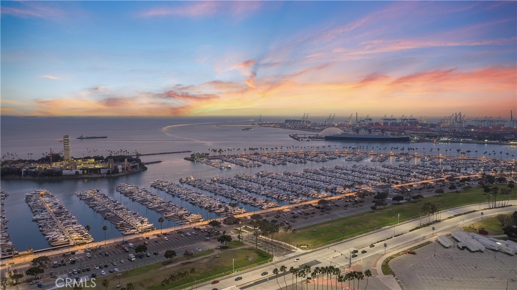 525 E Seaside Way 1105