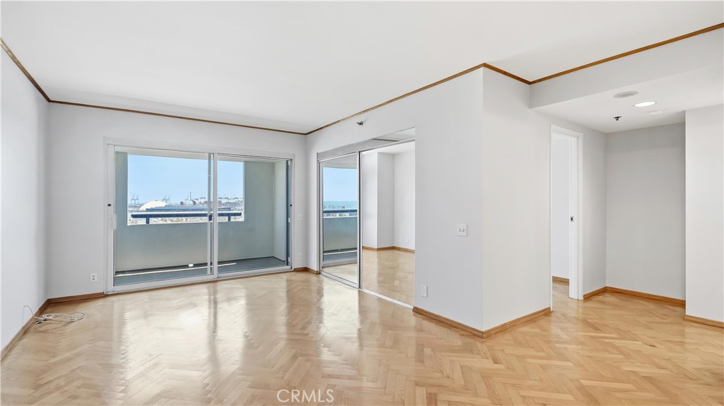 525 E Seaside Way 1105