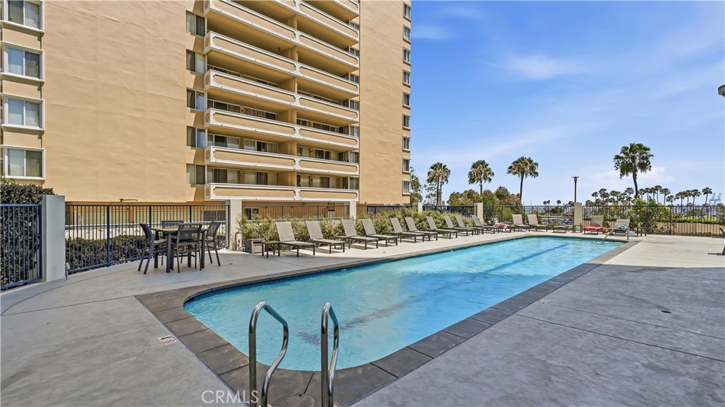 525 E Seaside Way 1105