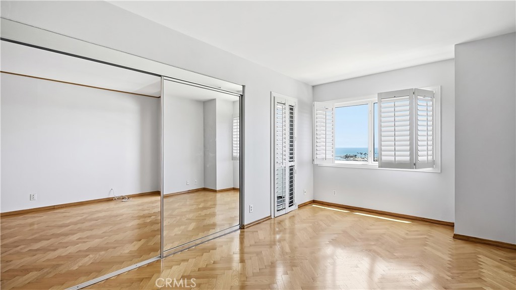 525 E Seaside Way 1105