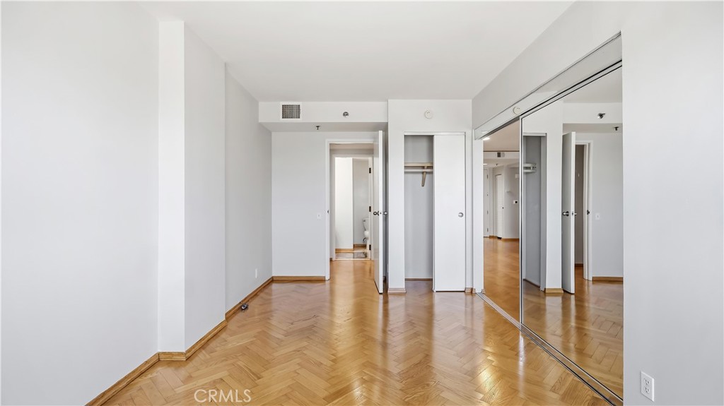 525 E Seaside Way 1105