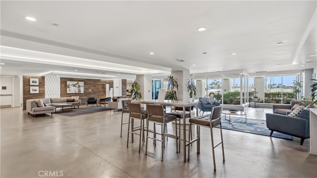525 E Seaside Way 1105