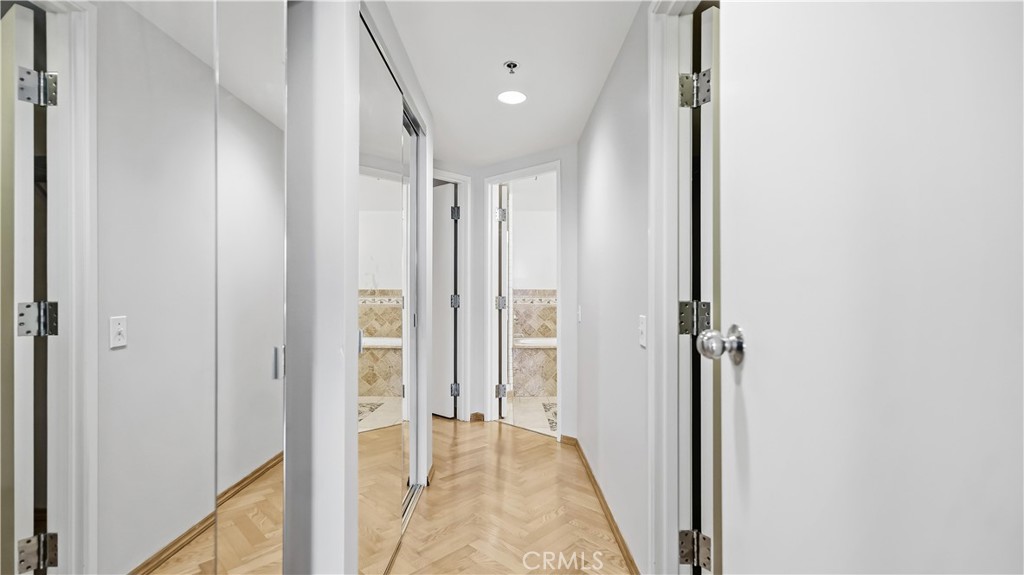 525 E Seaside Way 1105