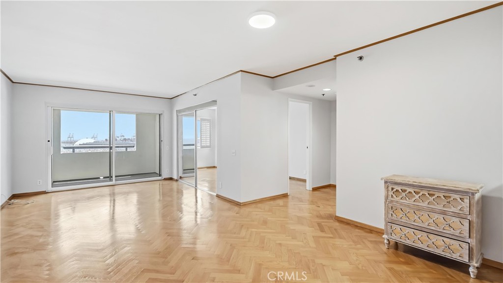 525 E Seaside Way 1105