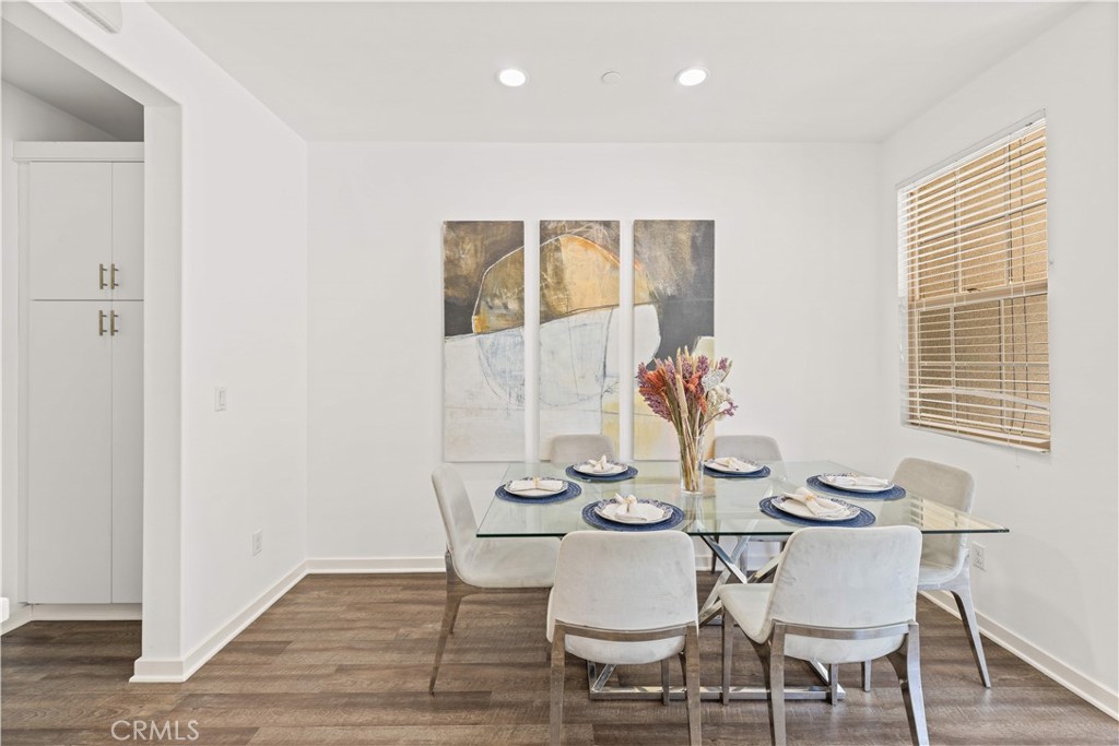 56 Bay Laurel