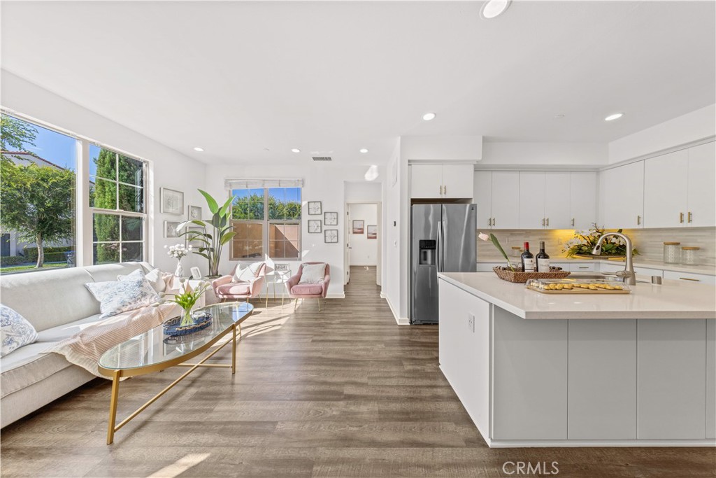 56 Bay Laurel