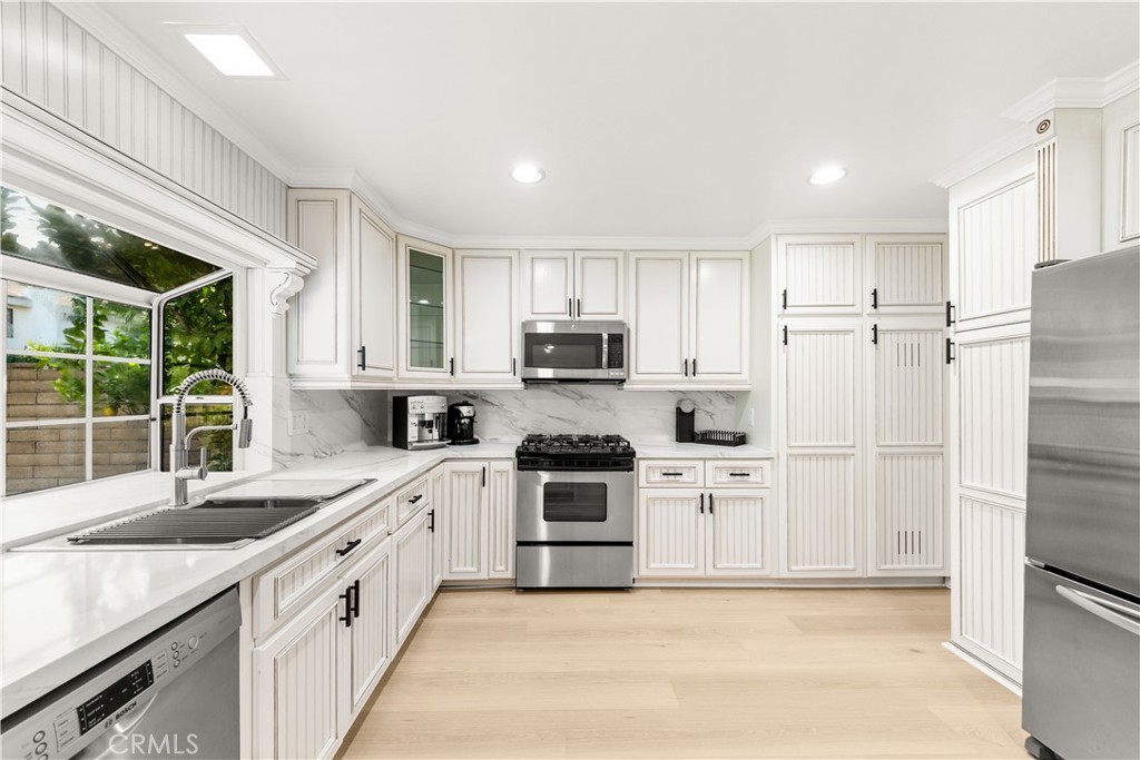 54 Willow Tree