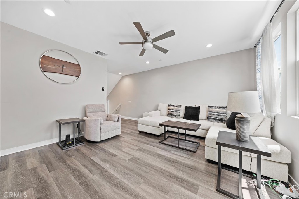 601 W Foothill Blvd 71