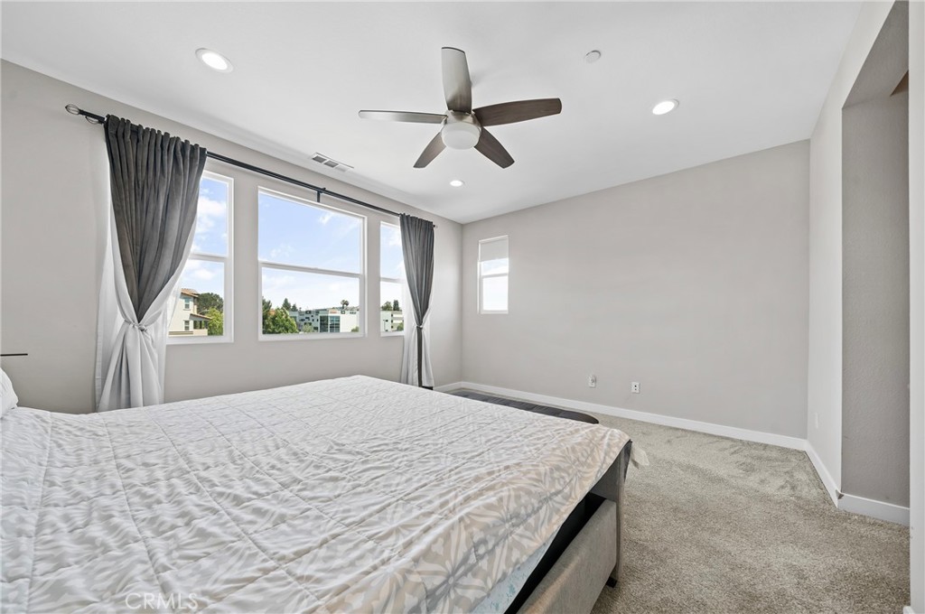 601 W Foothill Blvd 71