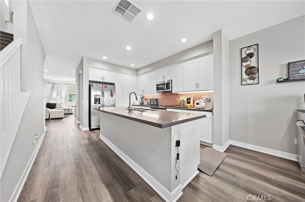 601 W Foothill Blvd 71