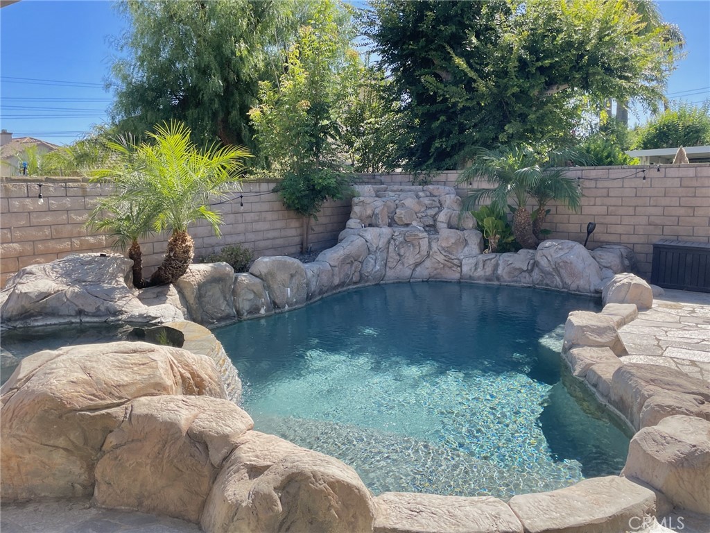 6345 Amherst Court