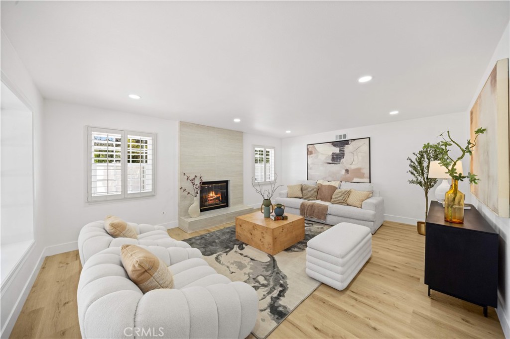 1908 Brentwood