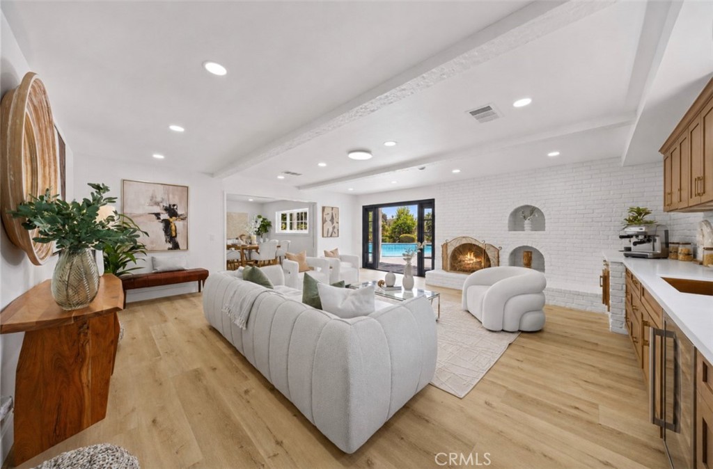 1908 Brentwood