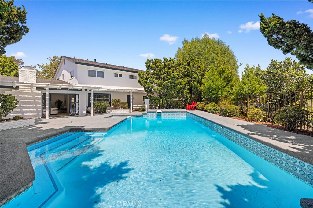 1908 Brentwood