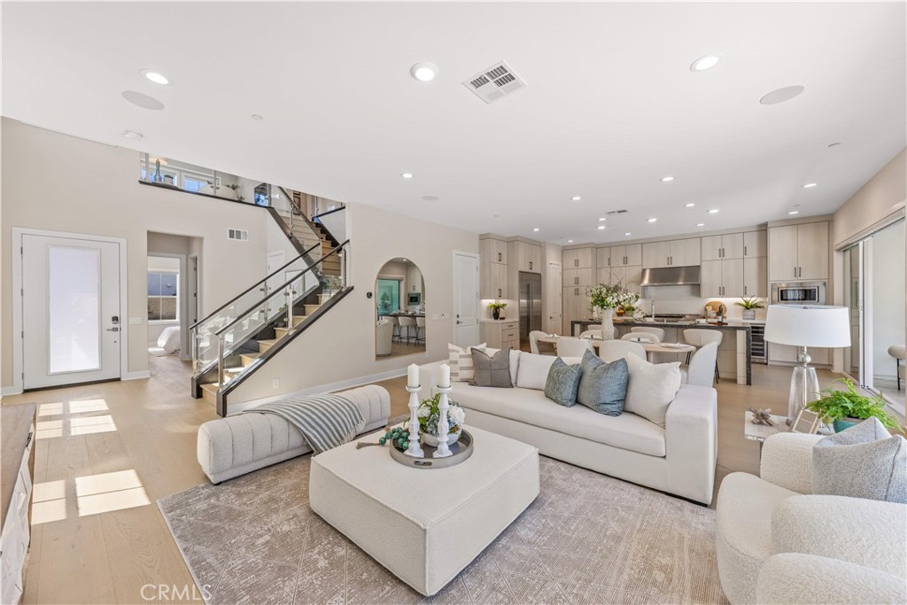 400 Riverbend