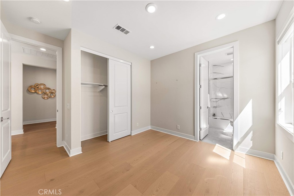 400 Riverbend