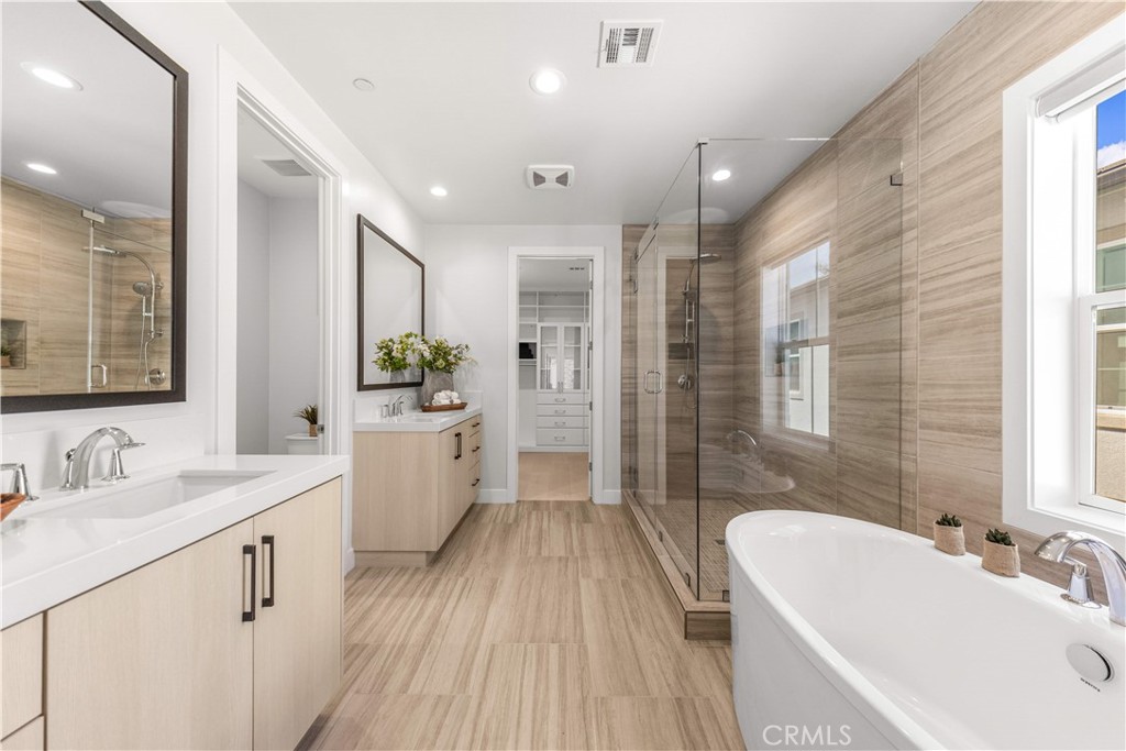 400 Riverbend