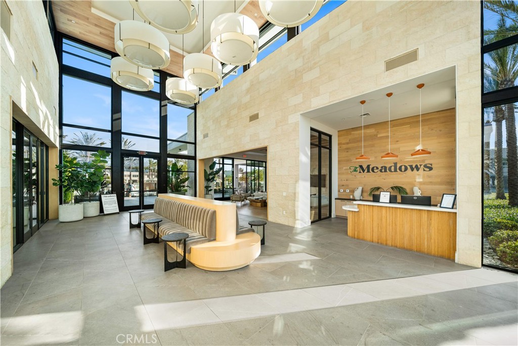400 Riverbend