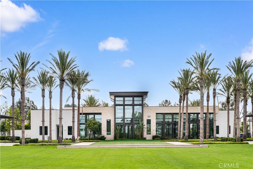 400 Riverbend