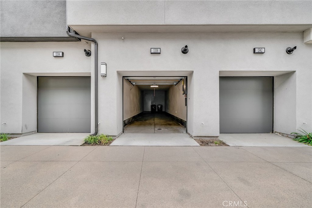 1338 S Urbana