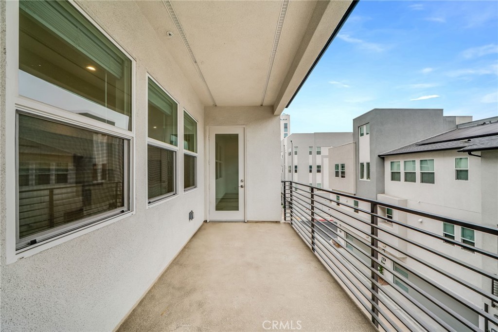 1338 S Urbana